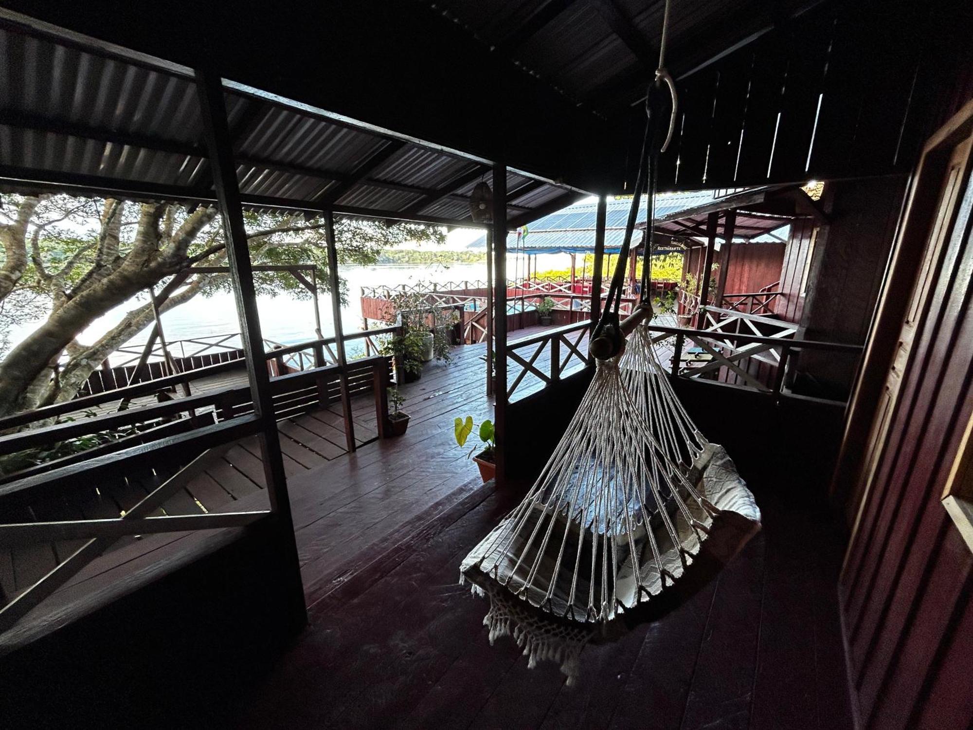 Vista do Lago Jungle Lodge Cajual Exterior foto